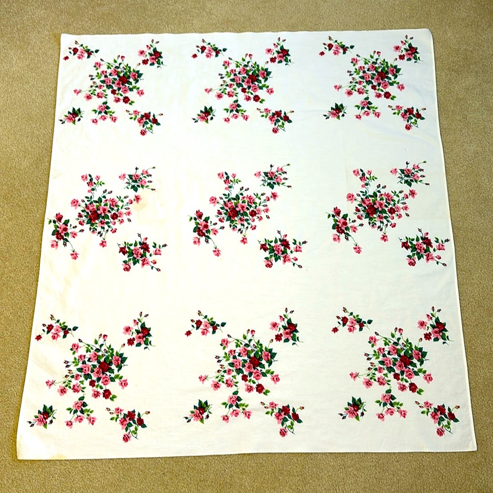 Vintage Floral Tablecloth - Pink and Red Roses